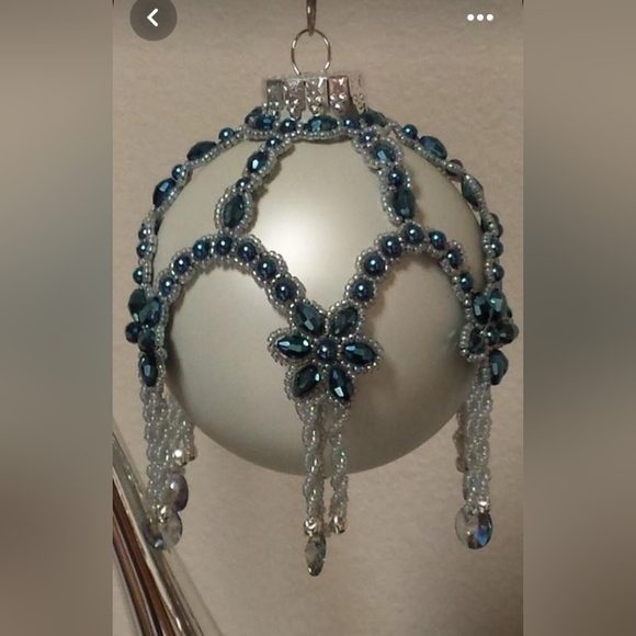Amiraultdesigns Accessories - Beaded ornament cover